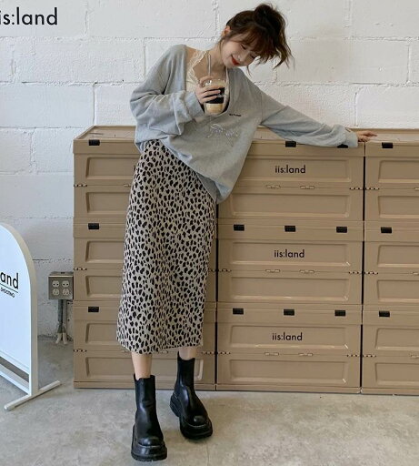 セットアップ 上下セット トレーナー スカート 2点セット トップス ボトムス ペンシルスカート 膝下 ミモレ ミモレ丈 袖あり 長袖 Vネック 襟なし Aライン スリット バックスリット ハイウエスト ツーピース かわいい 大人可愛い カジュアル 大人 おしゃれ お洒落 セットアップ 上下セット トレーナー スカート 2点セット トップス ボトムス ペンシルスカート 膝下 ミモレ ミモレ丈 袖あり 長袖 Vネック 襟なし Aライン スリット バックスリット ハイウエスト ツーピース かわいい 大人可愛い カジュアル 大人 おしゃれ お洒落