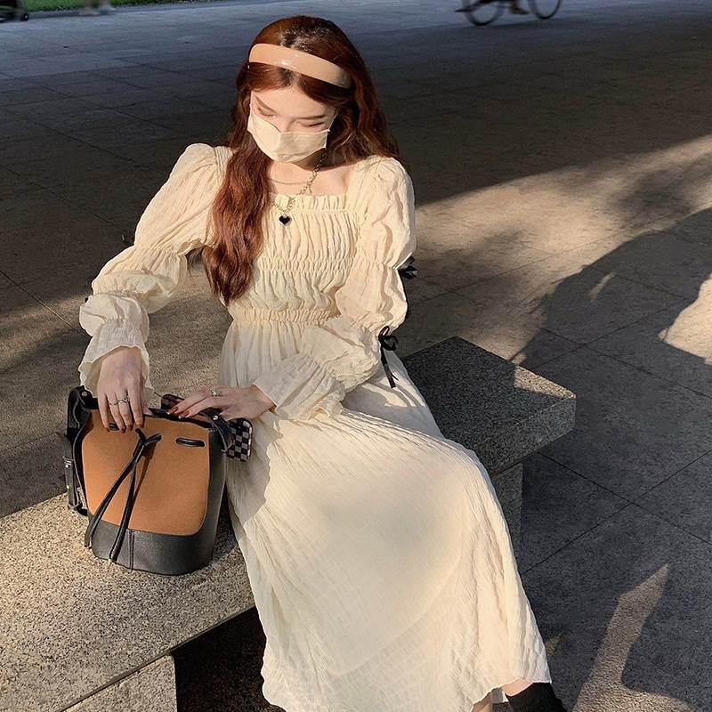 スクエアネック ミモレ丈 ワンピース レディース ワンピ ドレス 膝下 ミモレ 袖あり 長袖 フレアスリーブ 襟なし フレア 切り替えデザイン リボン ハイウエスト かわいい 大人可愛い 大人 おしゃれ 大人女子 ラブリー キュート ガーリー 主役級 存在感 無地 韓国 オルチャン