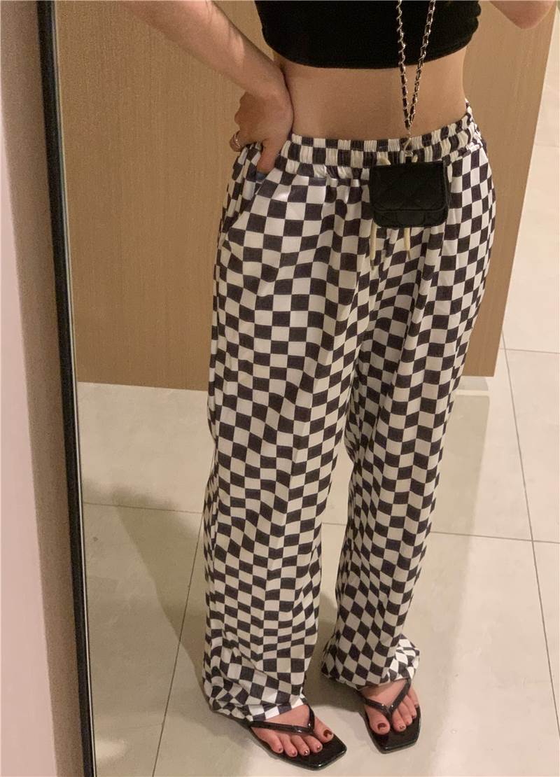チェッカー柄 ハイウエスト ワイドパンツ ボトムス パンツ ズボン ジャージ 部屋着 ロング ロング丈 ワイド ポケット ウエストゴム 伸縮性 かわいい 大人可愛い カジュアル 大人 おしゃれ お洒落 かっこいい 大人女子 こなれ感 ラフ メンズライク ボーイッシュ ルーズ