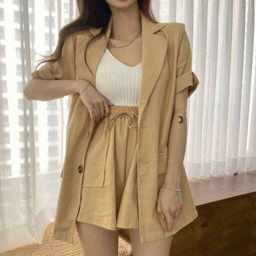 カラバリ セットアップ 2点セット 半袖 ジャケット ショートパンツ 上下セット ボトムス パンツ アウター ショート丈 袖あり 襟付き ポケット ハイウエスト 前開き ウエストゴム 伸縮性 ツーピース かわいい 大人可愛い シンプル カジュアル 大人 おしゃれ お洒落 カラバリ セットアップ 2点セット 半袖 ジャケット ショートパンツ 上下セット ボトムス パンツ アウター ショート丈 袖あり 襟付き ポケット ハイウエスト 前開き ウエストゴム 伸縮性 ツーピース かわいい 大人可愛い シンプル カジュアル 大人 おしゃれ お洒落