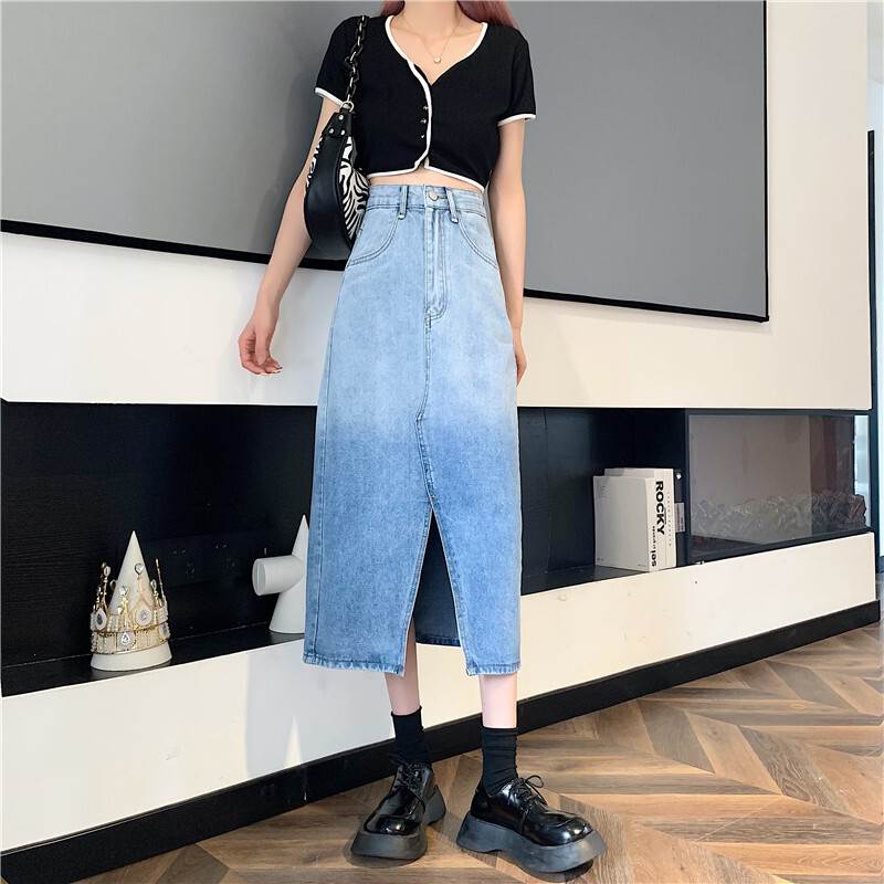 グラデーション スリット入り ミモレ デニムスカート スカート ボトムス 膝下 ミモレ丈 Aライン スリット ポケット ハイウエスト デニム ブルーデニム かわいい 大人可愛い シンプル カジュアル 大人 おしゃれ お洒落 大人女子 無地 春 夏 秋 冬 10代 20代 レディース