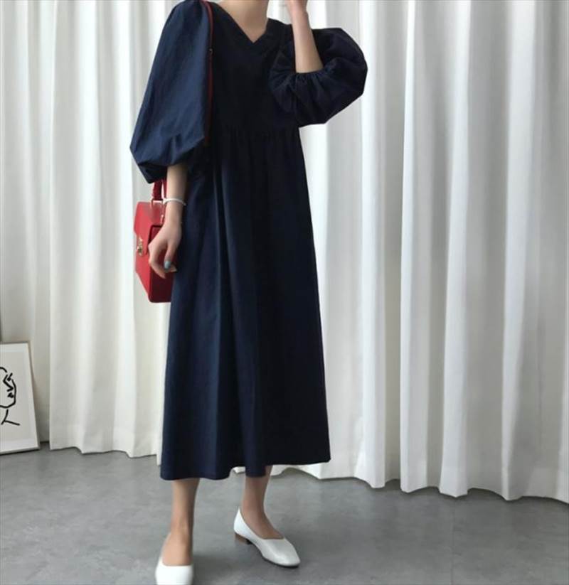 ワンピース ロング丈 袖あり 長袖 ボリューム袖 Vネック Aライン ハイウエスト かわいい 大人可愛い きれいめ シンプル カジュアル おしゃれ お洒落 無地 春 夏 秋 10代 20代 30代 レディース デート お出かけ リゾート コーデ 楽ちん サイズ S M L XL ゆったり ゆる