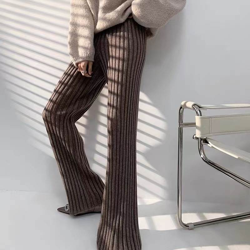 乐天商城 - 太めリブ ニットパンツ フレアパンツ レディース パンツ ボトムス ロング フルレングス セミフレア ハイウエスト リブニット ストレッチ 伸縮性 シンプル カジュアル 上品 おしゃれ かっこいい こなれ感 ベーシック セレカジ風 大人っぽい 無地 春 秋 ママ 女の子 学生