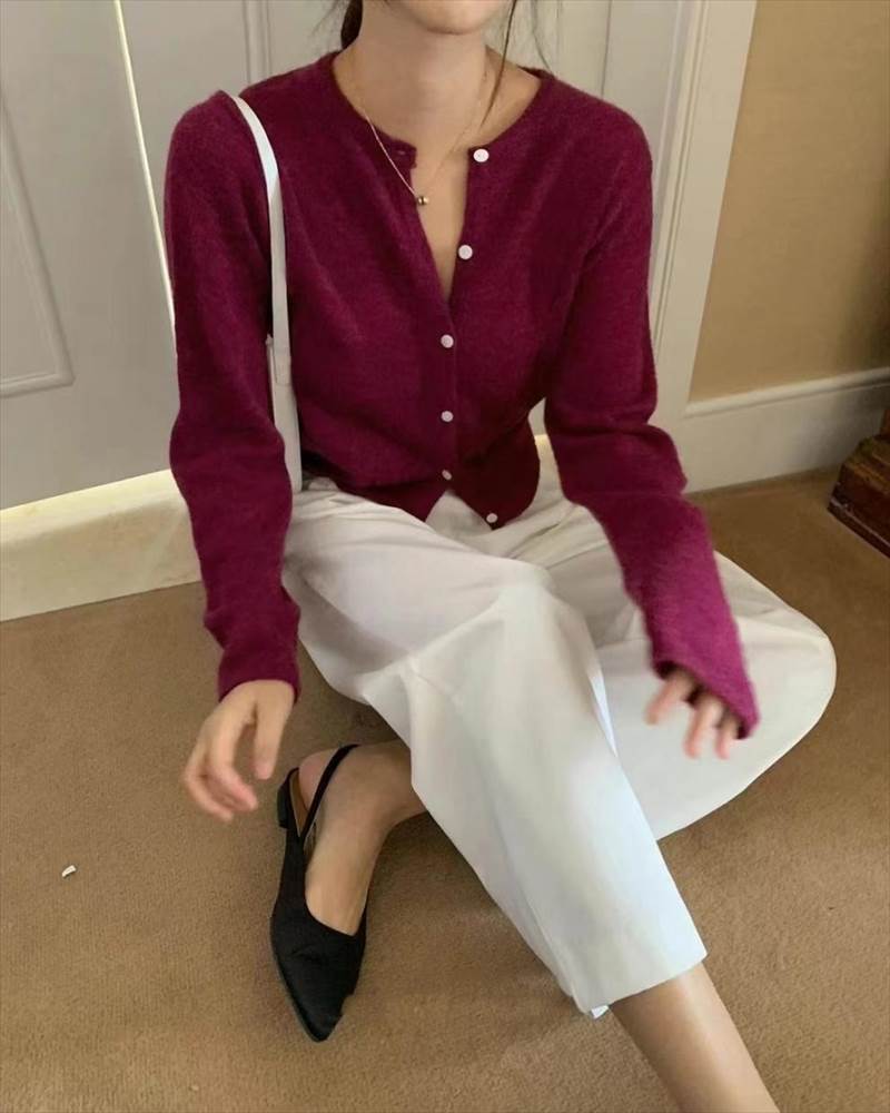 薄手 ラウンドネック ニットカーディガン レディース トップス ニット カーディガン 羽織 ミディアム 長袖 襟なし 前開き ボタン かわいい 大人可愛い きれいめ シンプル カジュアル おしゃれ こなれ感 無地 春 秋 ママ 通勤 学生 学校 通学 デート お出かけ 旅行 公園