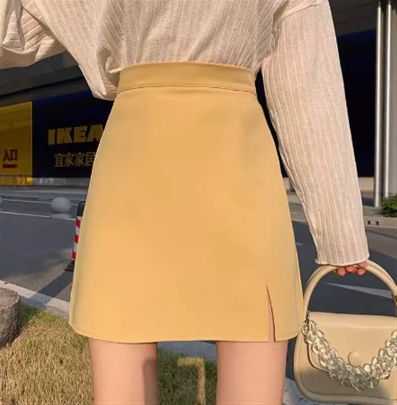 Rakuten - 夏コーデ レディース スカート ミニ ショート 膝上 スリット Aライン ハイウエスト かわいい シンプル カジュアル 抜け感 個性的 存在感 無地 春 夏 10代 20代 30代 学生 学校 通学 デート 韓国 オルチャン コーデ 美脚