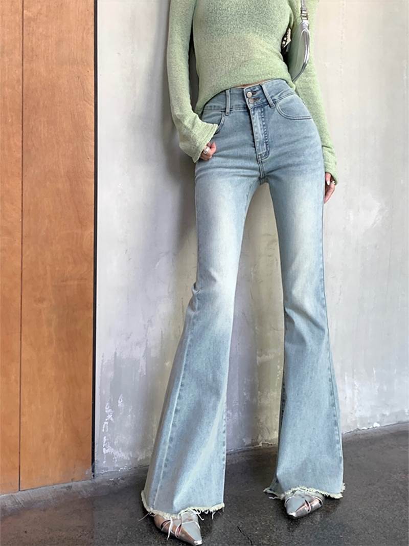 Boot Cut Jeans - レディース パンツ ボトムス デニム デニムパンツ フルレングス フレア タイト スリム 細身 裾ワイド ブーツカット ストリート ブルーデニム かわいい 大人可愛い シンプル カジュアル おしゃれ かっこいい メンズライク マニッシュ