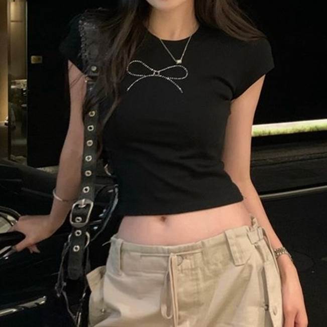 レディース トップス プルオーバー Tシャツ クロップド丈 半袖 ラウンドネック ストリート リボン かわいい 大人可愛い シンプル カジュアル おしゃれ かっこいい ガーリー ラブリー キュート ナチュラル 無地 オールシーズン 10代(4)