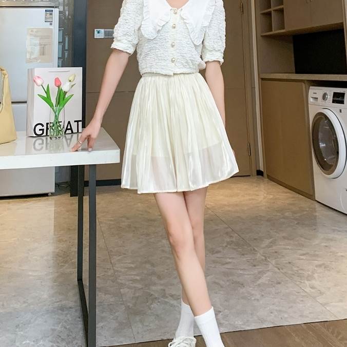 乐天商城 - レディース スカート ミニ ショート フレア Aライン かわいい 大人可愛い きれいめ サテン ツヤ感 裏地付き インナーパンツつき シンプル カジュアル 上品 おしゃれ こなれ感 ラフ エレガント 主役級 存在感 クラシカル ナチュラル