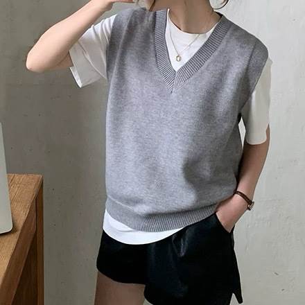 レディース トップス ニット セーター ベスト 袖なし ノースリーブ Vネック ストレート コンサバ 薄手 ..