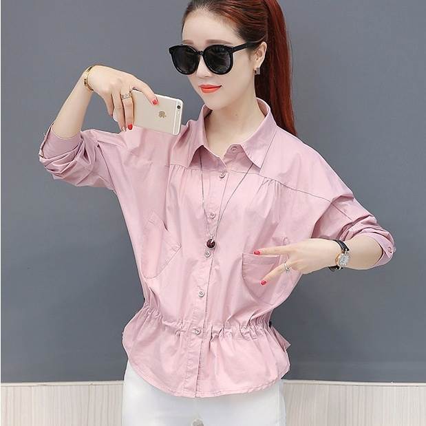 乐天商城 - トップス シャツ 長袖 襟付き 前開き ボタン 胸ポケット ウエストマーク ペプラム ショート丈 かわいい 大人可愛い きれいめ シンプル 上品 おしゃれ かっこいい カジュアル こなれ感 個性的 主役級 存在感 抜け感 ベーシック