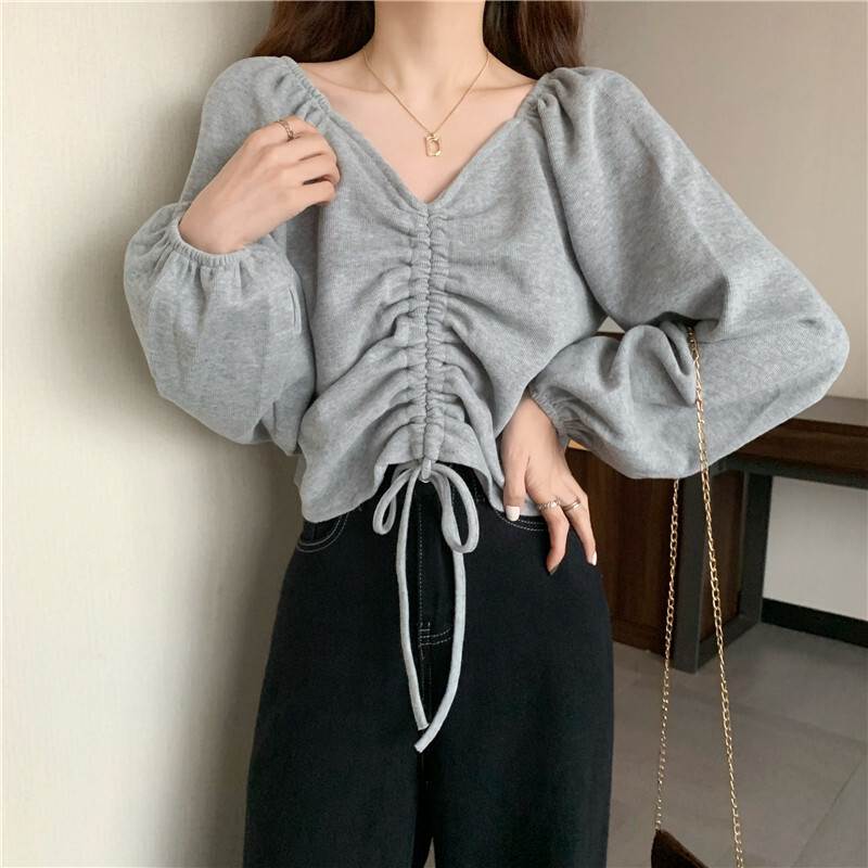 美国休闲服 - ドロストギャザートップス トップス プルオーバー ショート ショート丈 袖あり 長袖 Vネック リボン かわいい 大人可愛い きれいめ シンプル カジュアル 大人 上品 おしゃれ お洒落 大人可愛い 大人女子 こなれ感 ラフ ラブリー キュート ガーリー 個性的 モダン 主役級