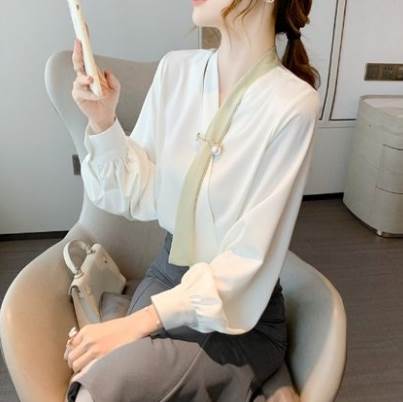 Rakuten - ネクタイ付き長袖ブラウス トップス ブラウス 長袖 光沢 爽やか 大人スタイル かわいい 大人可愛い きれいめ シンプル カジュアル 大人 上品 おしゃれ かっこいい レトロ アジアン 大人可愛い 大人女子 こなれ感 ラブリー キュート 個性的 存在感 無地 春 秋