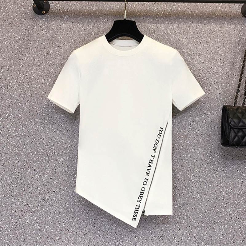乐天商城 - サイドロゴテープTシャツ トップス Tシャツ 袖あり 半袖 ラウンドネック アシンメトリー ファスナー かわいい 大人可愛い きれいめ シンプル カジュアル 大人 上品 おしゃれ お洒落 大人可愛い 大人女子 こなれ感 ラフ メンズライク ボーイッシュ スポーティー 個性的