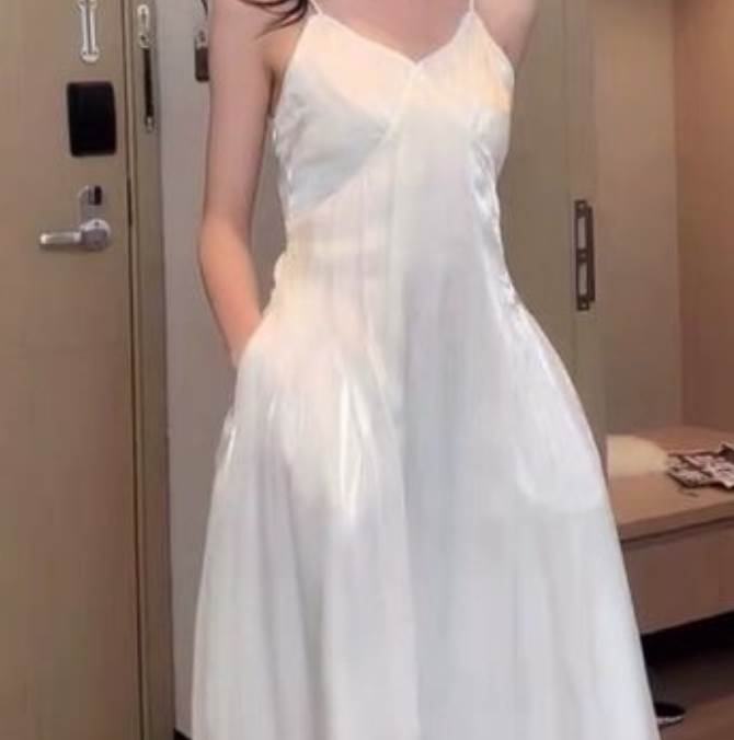 ワンピース デート かわいい 大人可愛い きれいめ シンプル カジュアル 大人 上品 おしゃれ お洒落 大人女子 主役級 存在感 お出かけ 女子会 休日 旅行 着回し ファッション コーデ スタイル モテ トレンド 流行 インスタ映え