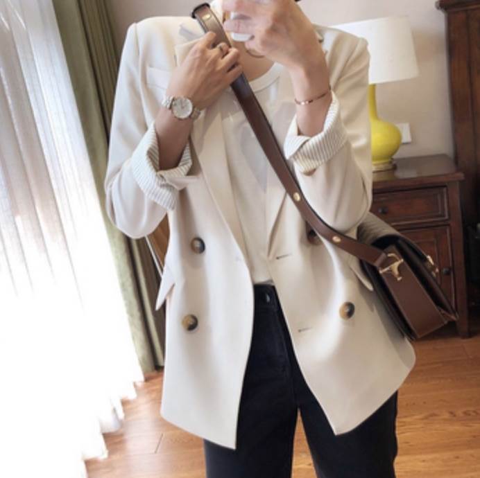 アウター デート かわいい 大人可愛い きれいめ シンプル カジュアル 大人 上品 おしゃれ お洒落 大人女子 主役級 存在感 お出かけ 女子会 休日 旅行 着回し ファッション コーデ スタイル モテ トレンド 流行 インスタ映え(4)