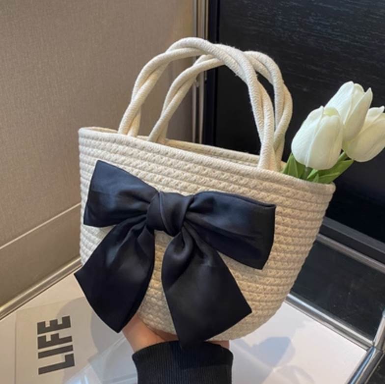 大きいリボン ハンドバッグ 手持ちバッグ ミニバッグ コンパクト かわいい 大人可愛い きれいめ 送料無料 ホワイト カーキ レインボー シンプル カジュアル 大人 上品 おしゃれ お洒落 レトロ 大人女子 こなれ感 個性的 10代 20代 30代 レディース 女性用 OL 学生