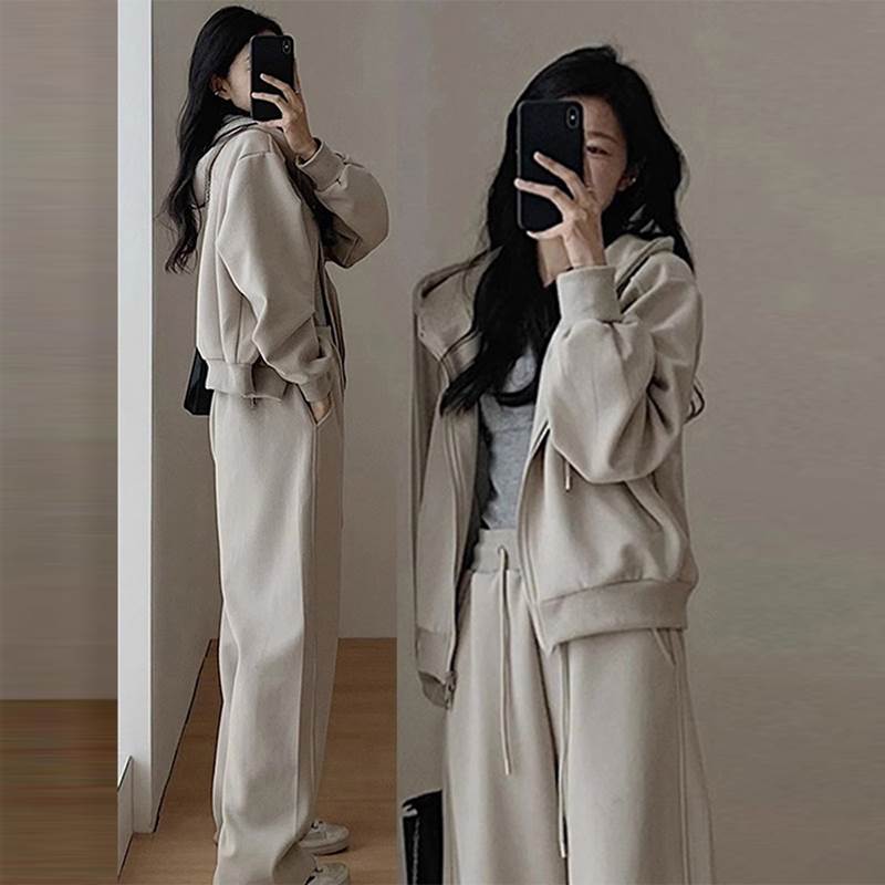 レディース セットアップ パーカー パンツ 袖あり 長袖 ルーズ 前開き ジッパー フード付き 大人可愛い きれいめ シンプル カジュアル 大人 上品 お洒落 かっこいい レトロ 大人女子 こなれ感 スポーティー ラフ クール モード系 モダン 主役級 存在感 とろみ感 抜け感