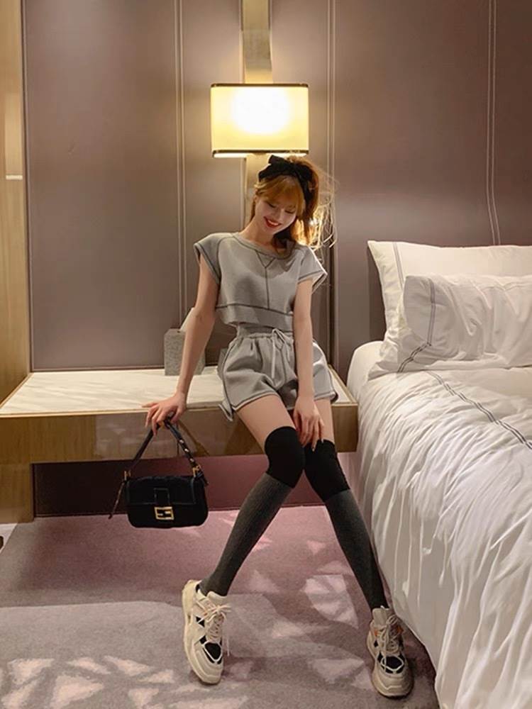 セットアップ グレー 半袖 ショートパンツ 2ピーススーツ ウエスト総ゴム スポーティー ガーリッシュ