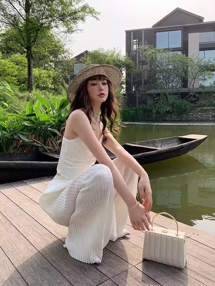 乐天商城 - セットアップ キャミソール ワイドパンツ スーツ ホワイト 無地 ヒラヒラ 爽やか 夏にぴったり