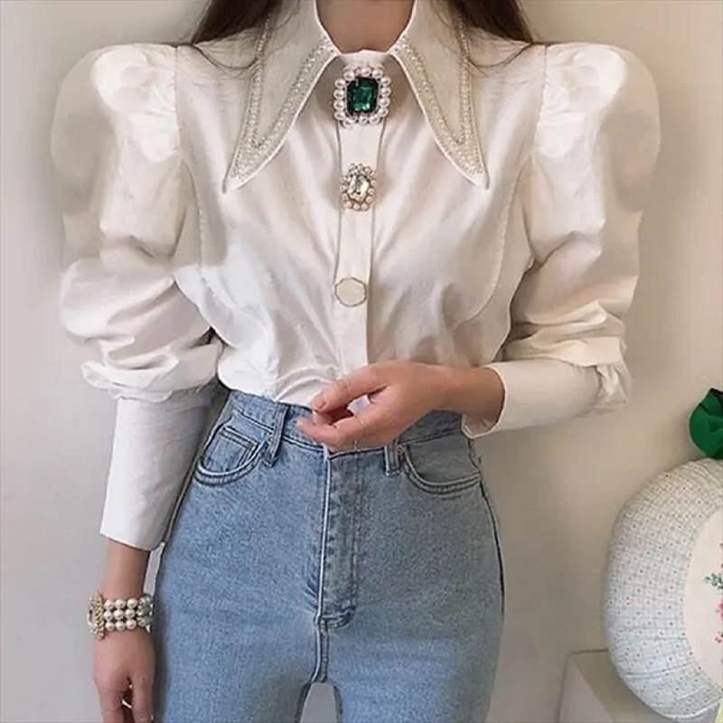 樂天商城 - ビジューブラウス ホワイト ヴァリアスボタン ウエストマーク バルーンスリーブ