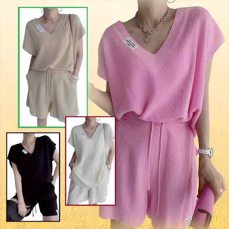 快適な夏を過ごすためのセットアップが4カラーで登場！サマーニットのトップスとパンツのセットです。涼し気なVネックのットップス、パンツはドローストリングでウェスト調節可能。自分の好みに合わせた着こなしが可能です。個性的なタグデザインがアクセントになっています。カジュアルながらもおしゃれ感のあるスタイリングを楽しめます。日常のカジュアルスタイルからリゾートや旅行、お出かけにも・・・・・・・。自分へのご褒美や大切な方へのギフトにも最適です。夏のおしゃれを格上げするために、ぜひこのセットをお試しください！ーーーーーーーーーーーーーーーーーーーーーーーーーーーー＜カラー＞4色ございます・ピンク・ホワイト・ベージュ・ブラック＜サイズ＞　Freesize■トップス：肩幅57cm・バスト110cm・着丈63cm■パンツ：ウエスト60-80cm・総丈40cmーーーーーーーーーーーーーーーーーーーーーーーーーーーー? 購入前購読事項 ?必ずお読みの上ご購入をお願い致します。商品は海外からのお取り寄せ品です。お届けまで7日〜1ヶ月前後お時間をいただきます。※稀に発注元での製作遅延や国際運輸に遅延が生じ、上記の納期よりお時間がかかることもございます。 その場合大変は恐縮ですがご猶予を賜りますよう、お願い致します。万が一、発注元で入荷待ち(再製作中)の場合は1ヶ月前後お時間をいただきます。時期や通関審査によっては1ヶ月以上かかる場合もございます。 予めご了承ください 。また、稀に注文が重なり在庫切れ(再製作なし)となる場合もございます。 そのような場合はすぐに返金手続きをとらせていただきますのでご安心下さい。お取引の流れ 御入金確定後に商品確保→検品・梱包→お客様へ発送→ お手元に商品が到着するまで1週間〜1ヶ月程度、最大2ヶ月お時間をいただきます。お急ぎの場合、確実に間に合わせたい予定のある場合に関してはご期待に添えない場合がございますので、上記納期にご了承のうえ購入をお願いします。◆写真と実物では多少お色が異なって見えることもございます。ご了承ください。◆イメージ違い・サイズ違いによる返品交換不可 ・輸入品に関しては商品により縫製などが国内製品と比べ劣る場合もございます。◆サイズ詳細に関しましても上記の都合や、測定の仕方により若干の誤差が生じることがございます。予めご了承ください。◆輸入の際に、小さな傷・汚れや外箱の破損が生じることがありますが、これらはメーカー側でも返品の対象とならない為、返品・交換はお断りさせていただきます。◆ご注文確定後のキャンセルはお受け致しませんので、ご了承下さい。海外発注のため、返品・交換はご遠慮願います。 初期不良品に関しましては購入前購読事項をご確認の上、メールにてご連絡くださいますようお願い申し上げます。その他、不明点などありましたらお気軽にお問い合わせください。ーーーーーーーーーーーーーーーーーーーーーーーーーーーー4カラーサマーニットセットアップVネックウェストドローストリングタグデザインカジュアル 《商品について》 ※当ショップは海外からのノーブランド商品になります。 海外製品のため日本商品に比べ品質が劣る場合がございます。 糸のほつれ、多少の汚れやシミ、ファスナーが固い、デザインの若干の違いなどは不良品には該当しませんのでご了承ください。 お手持ちの携帯やPCの画面設定の影響により、実物と色味が異なって見える場合がございます。 ※当ショップはお客様より注文を確認した上でメーカーに発注しておりますので返品、交換は出来かねます。ご了承下さいませ。 《発送について》 お取り寄せ商品のため、ご入金確認後、お届けまでに「10-24日程度」のお時間がかかります。 通常よりもお時間がかかってしまう場合もございます。 欠品や商品の不具合などにより、商品をお届けすることができず、ご注文をキャンセルさせていただく場合もございますのでご了承ください。 ※当ショップの商品はお取り寄せ商品につき、入金確認後メーカーへ発注させて頂きます。 ※メーカーにて在庫切れの場合は、速やかに返金させて頂きます。 《返品についての特約に関する事項》 ご注文確定後、発注後のキャンセルやサイズなどの内容変更は承っておりません。 注文時によくご確認ください 商品に欠陥がある場合を除き、基本的には返品や交換には応じません。 最後までご覧くださり、ありがとうございました。 4カラー サマーニット セットアップ トップス＆パンツ タグデザイン Vネック cn0270