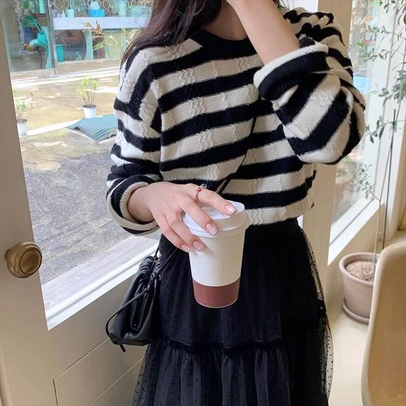 乐天商城 - ドット柄チュールロングスカート チュール素材 レース 二色展開 パーティー 日常 お出かけ デート ショッピング ホテル カフェ 上品 大人っぽい 脚長 美脚 春 夏 秋 冬 ドット柄