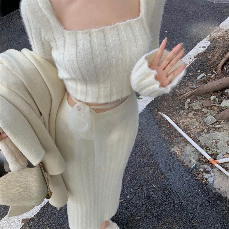 2色 リボン付きふわふわニットset upレディース かわいい 大人可愛い きれいめ 上品 おしゃれ かっこいい こなれ感 個性的 エレガント ..