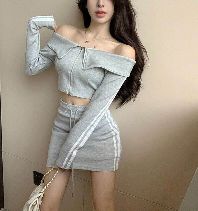 乐天商城 - 2色♪オフショルダーサイドラインセットアップ レディース かわいい 大人可愛い きれいめ シンプル 上品 おしゃれ 個性的 存在感 学生風 ロマンティック ナチュラル オフィス ビジネス OL 通勤 学生 学校 通学 部活 デート お出かけ 休日 ホテル お揃い 韓国 モテ 清楚