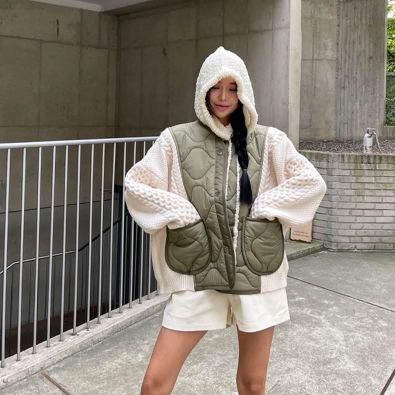 乐天商城 - アウター コート ミディアム丈 長袖 前開き フード ポケット 切り替えデザイン ツートンカラー かわいい 大人可愛い きれいめ シンプル 上品 おしゃれ かっこいい レトロ ラフ こなれ感 個性的 主役級 存在感 抜け感 冬 キュート レディース 女性用 ママ マタニティ