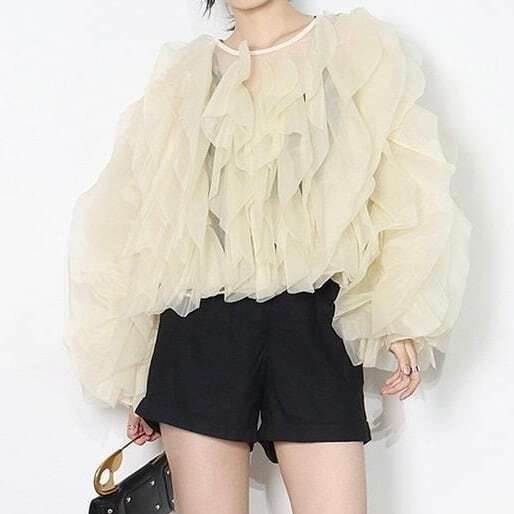 Garments - チュール プリーツ カットソー レディース トップス カットソー 長袖 ボリューム袖 フリル袖 ラウンドネック ワイド チュール 透け感 シースルー ふんわり かわいい 大人可愛い おしゃれ かっこいい 個性的 無地 春 秋 冬 パーティー イベント 女子会 体型カバー S M L