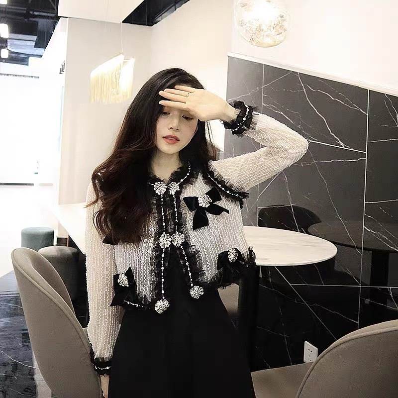 乐天商城 - レディース トップス ニット カーディガン ショート丈 長袖 萌袖 Uネック ニット かわいい 大人可愛い おしゃれ ガーリー ルーズ リボンデザイン 抜け感 ラブリー キュート 秋 冬 ママ OL 通勤 学生 通学 デート お出かけ リゾート 旅行 レストラン 女子会 休日