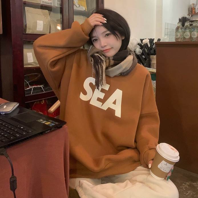 トップス トレーナー プルオーバー ミディアム丈 長袖 ラウンドネック かわいい 大人可愛い きれいめ シンプル カジュアル 上品 おしゃれ かっこいい 大人女子 こなれ感 個性的 主役級 存在感 メンズライク ボーイッシュ ナチュラル ベーシック 秋 冬 レディース 女性用