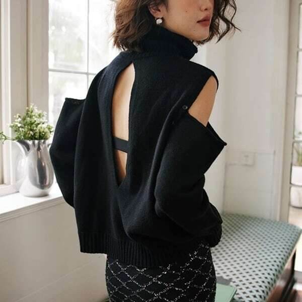 乐天商城 - タートルネック バックスリット 2way ニット レディース トップス オープンショルダー ソリッドタートルネック ハイネック スリット 長袖 ノースリーブ 肌見せ 無地 かわいい 大人可愛い きれいめ シンプル おしゃれ 主役級 存在感 こなれ感 抜け感 デート お出掛け