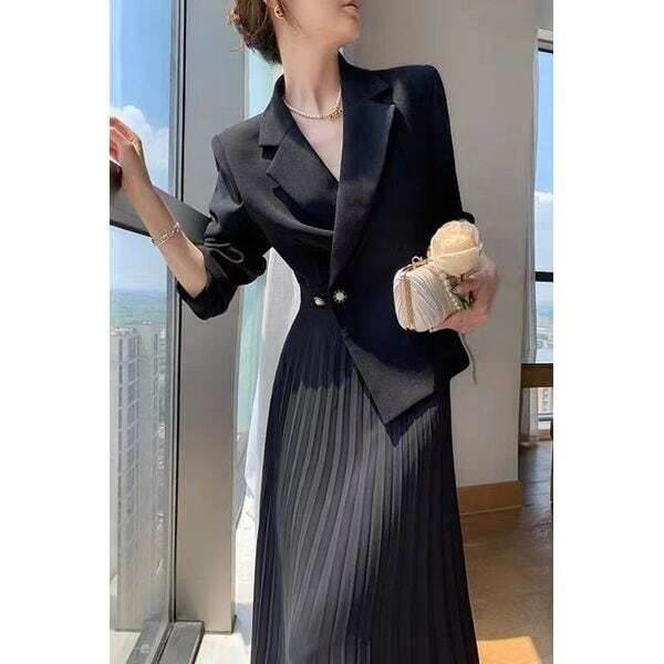樂天商城 - ドッキング プリーツ スーツ ワンピース レディース ワンピース スーツ ロングワンピース プリーツスカート スーツワンピース ワンピ ロング 長袖 Vネック 襟付き Aライン プリーツ 大人可愛い きれいめ 上品 おしゃれ かっこいい 主役級 かっちり 無地 春 秋 冬
