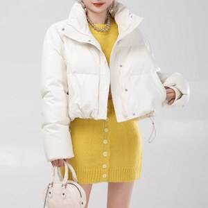Rakuten - レディース ジャケット ダウン レザージャケット ショート ボリューム袖 スリム 細身 大人可愛い きれいめ シンプル おしゃれ かっこいい こなれ感 ラフ クール モード系 存在感 都会的 無地 冬 クリスマス バレンタイン 授業参観 OL 通勤 学生 デート お出かけ