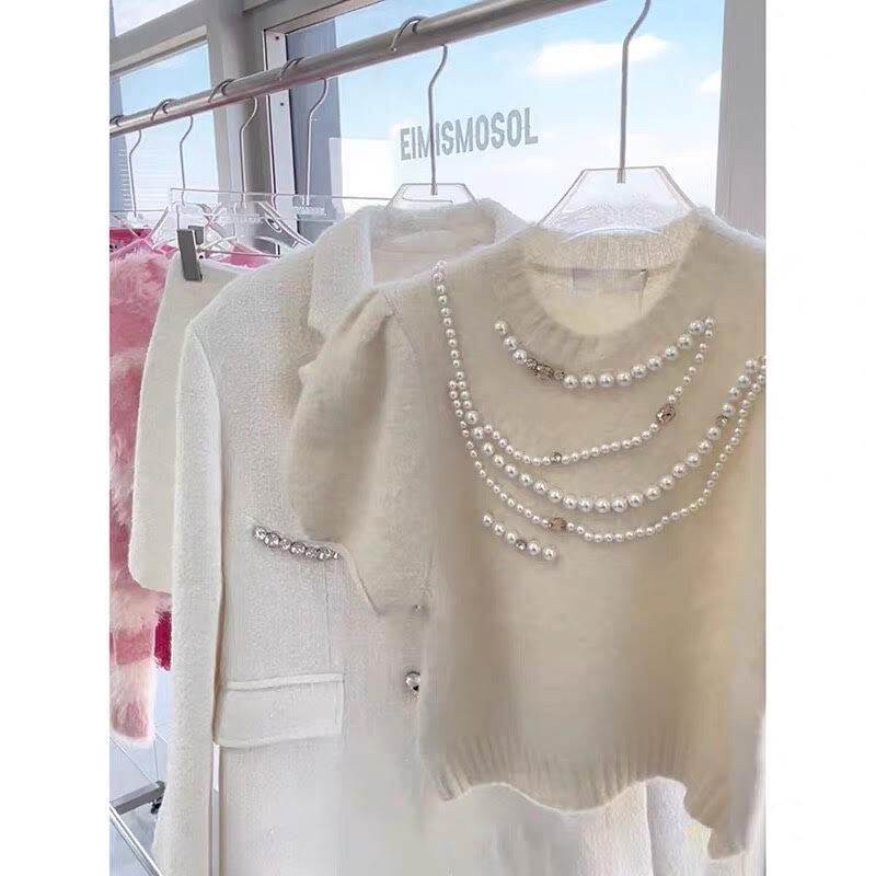 樂天商城 - レディース トップス ニット セーター ショート 半袖 ラウンドネック パール ネックレス風 かわいい 大人可愛い きれいめ シンプル 上品 おしゃれ ガーリー とろみ感 ラブリー キュート 春 秋 デート お出かけ お泊まり パーティー イベント 普段使い 着回し モテ 清楚