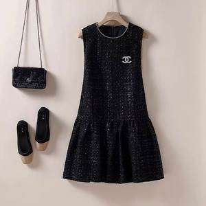 レディース ワンピース ミニ ノースリーブ ティアードスリーブ ラメ感 ラウンドネック セミフレア ツイード きれいめ 上品 おしゃれ かっこいい こなれ感 クール モード系 エレガント 存在感 フォーマル 都会的 ラグジュアリー 秋 冬 謝恩会 二次会 クリスマス