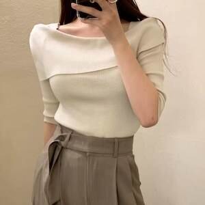 乐天商城 - レディース トップス 5分袖 ラウンドネック スクエアネック タイト スリム 細身 透け感 ニット 大人可愛い きれいめ シンプル おしゃれ こなれ感 クール モード系 モダン 存在感 抜け感 都会的 オールシーズン クリスマス バレンタイン オフィス ビジネス OL 通勤 学生