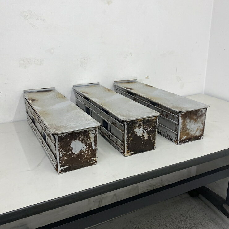 乐天商城 - 【中古】 A09419 食パン型 1斤3連結 フタ付 3個組 簡単清掃のみ 内寸12.5cm角　【業務用】【厨房用】複数在庫有り