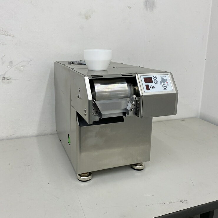【中古】 A09523 パウダーアイスメーカー 卓上型 トウマ電子 SGD-160 カキ氷・冷製料理・ふわふわ氷・粉雪氷 100V　【業務用】【厨房用】【保証有】【家財おまかせ便】