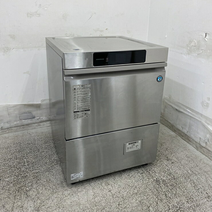 商品詳細画像【中古】 A09682 食器洗浄機 アンダーカウンタータイプ ホシザキ JWE-400TUC3 2024年製 3相200V 幅60cm 【店舗用】【厨房用】【保証有】【家財おまかせ便】◆商品詳細◆&nbsp;◆商品名:食器洗浄機 アンダーカウンタータイプ&nbsp;◆メーカー：ホシザキ&nbsp;◆型式：JWE-400TUC3&nbsp;◆電源：3相200V 　50/60Hz　消費電力：555/555W（最大4.575/4.575kW）&nbsp;◆ガス種：-&nbsp;◆サイズ：W600 x D600 x H810 mm&nbsp;◆年式：2024年製&nbsp;◆程度：【中古】&nbsp;◆重量： 59 kg&nbsp;◆備考：『アンダーカウンタータイプ、カウンター下などを有効活用する省スペースのコンパクトタイプ。』←メーカーサイトより引用、　3相200V、　貯湯タンク内蔵型、　必要給湯温度 (標準時間モード)：約60℃以上 [給湯器] 10号 ※こちらの商品は作業効率上、給湯器との併用をおすすめします、　洗浄ラック1個あり、　取扱説明書あり、　キズ・ヘコミあり★《注意！》3相200V、電源違いでの返品交換はできませんので、ご注文前に必ずご使用場所の電源をご確認下さい。◆家財便は屋内や店内でのお渡しが可能です。(搬入口の寸法や段差の高さ等により搬入不可の場合もございます)時間帯指定可能エリアがございますご注文前にお問い合わせ下さい。配達指定日がご注文から2週間以降のお客様は『ご注文前』にお問い合わせ下さい。弊社の商品をご検討されているお客様へトラブル防止の為、下記の【荷受けの注意事項】を必ずお読み下さい。&nbsp;◆付属品は画像に写っているものが全てです。&nbsp;◆保証：1ヵ月間保証保証内容に関しましては下記の「返品について＞こちら＞キャンセル・返品について」をご確認ください。&nbsp;◆受渡方法・発送ランク：「 yc ランク 」受渡方法、配送料金は商品ページの最下部にてご確認願います。&nbsp;