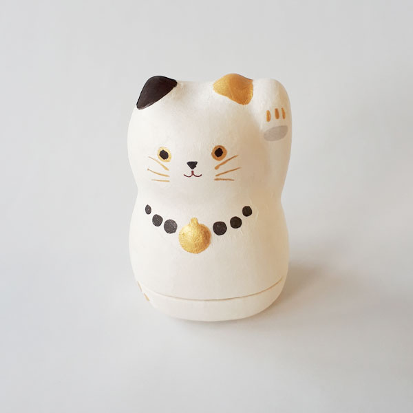 招き猫 置物 かわいい おしゃれ 小物入れ プレゼント 美濃和紙 たて型 中サイズ 縁起物 開運 千客万来 商売繁盛 和紙貼り陶器人形 和小物 日本製 まねきねこ 三毛猫/白猫/黒猫 石川紙業 Mino Maneki Minowashi