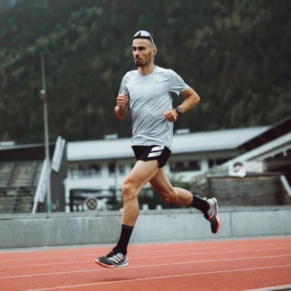 保護フィルムプレゼント【送料無料 国内正規品】ポラール Polar Vantage V3 Night Black ヴァンテージ V3 900108890 時計 スマートウォッチ メンズ レディース 腕時計 スポーツ 登山 血中酸素レベル 皮膚温センサー iOS対応 android対応