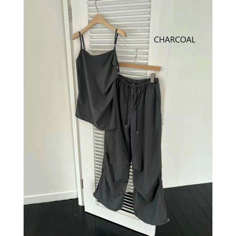 セットアップ ショルダー ストラップ トップス パンツ キャミソール バックスリット カーゴ レイヤード 重ね着 バンディング ルーフストッパー【orubia オルビア】