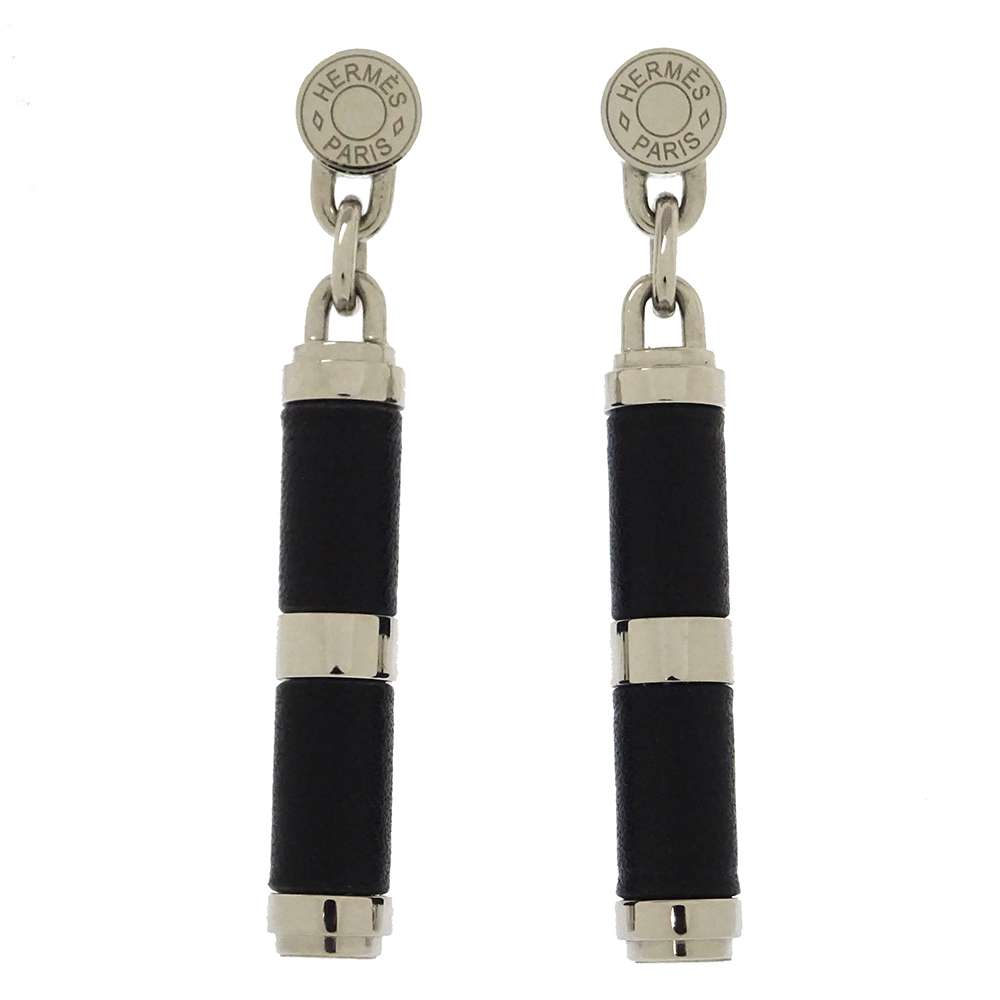 エルメス ピアス シャルニエール PM ブラック/シルバー金具 スイフト HERMES アクセサリー 【安心保証】 【中古】 エルメス ピアス エルメス レディース HERMES 中古のサムネイル
