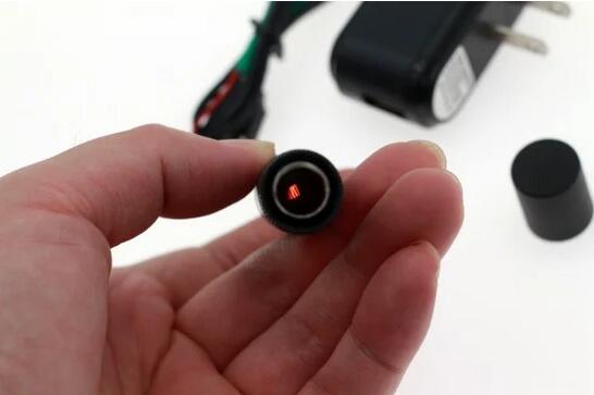 大阪マジックのパイロリップバウム～Pyro Lipbalm～|イリュージョン,大阪マジック,マジック,手品,販売,ショップ,マジシャン,大阪,osaka,magic｜アングル3