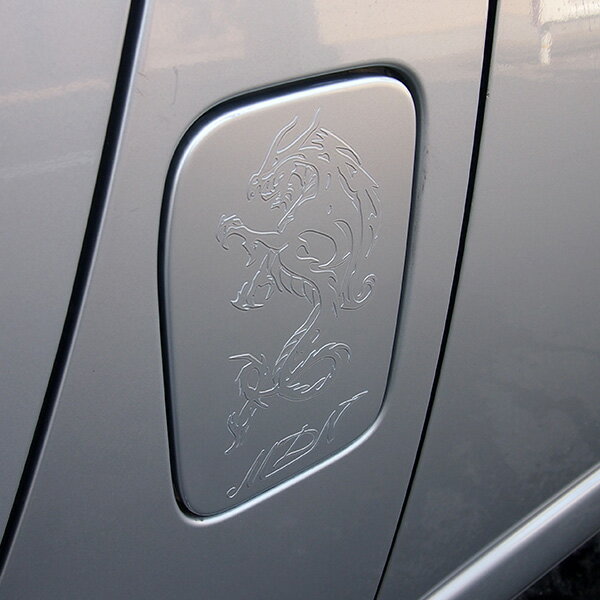 【訳アリ 在庫限り】ハイエース 200系 1型 2型 3型 4型 (5型 6型) 前期 後期 標準 ナロー ワイド ガソリンタンクカバー フューエルカバー 立体...