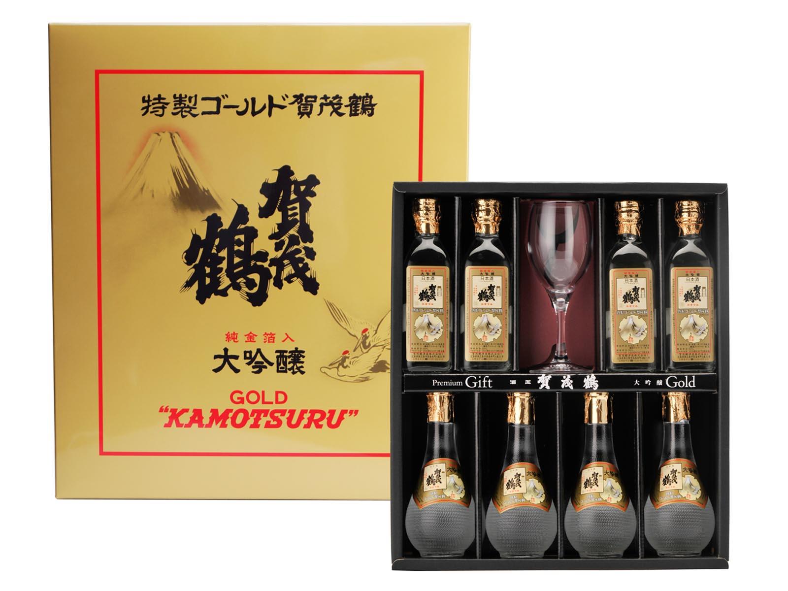 賀茂鶴 日本酒 賀茂鶴 大吟醸　特製ゴールド賀茂鶴【180ml×8本+ワイングラスセット】御祝 御礼 広島 日本酒 母の日 父の日 御中元 御歳暮 残暑見舞 御年賀 内祝 誕生日祝 結婚祝 退職祝 敬老の日 ギフト 贈り物 出産祝 ご挨拶 年末 新年 感謝 快気祝 古希祝 還暦祝 卒業祝 法事 仏事