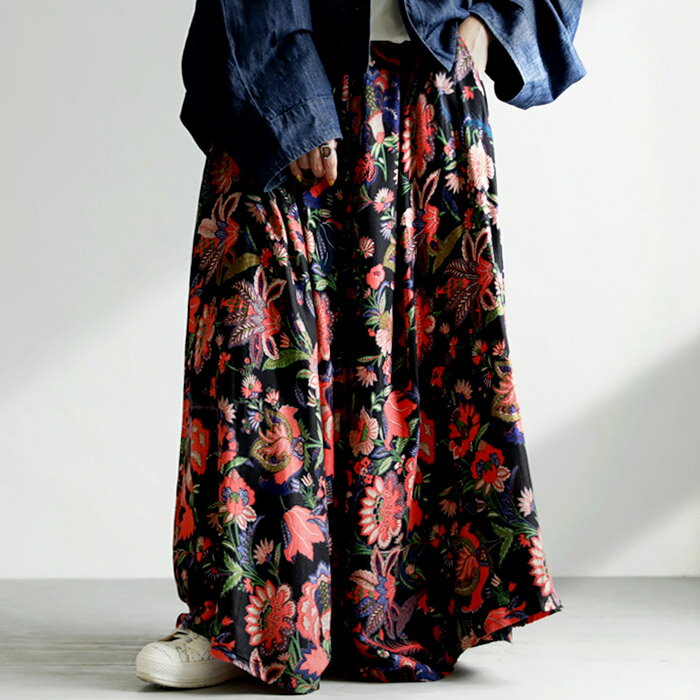ワイドパンツ ボトムス ワイド パンツ ロング ガウチョ 花柄 柄 総柄 レーヨン 裏地付き ペチコート 華やか 鮮やか レトロ モダン デザイン 変形 ボリューム ゆったり おしゃれ 大人 カジュアル ヴィンテージ モダン 誕生日 プレゼント AminaCollectionのサムネイル