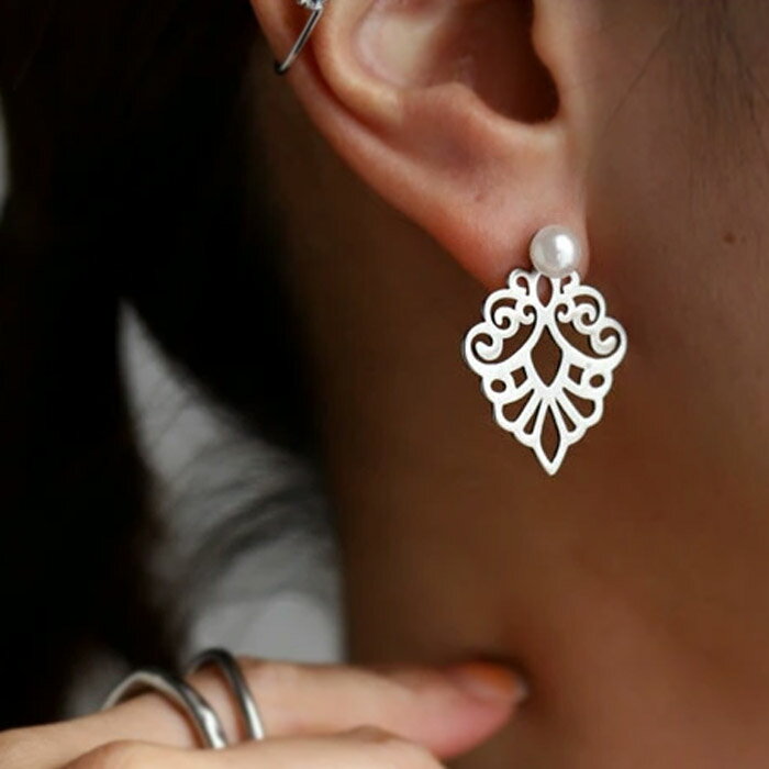 【メール便送料無料】 ピアス アクセサリー 金属アレルギー対応 ニッケルフリー 真鍮 パール ひし形 ...